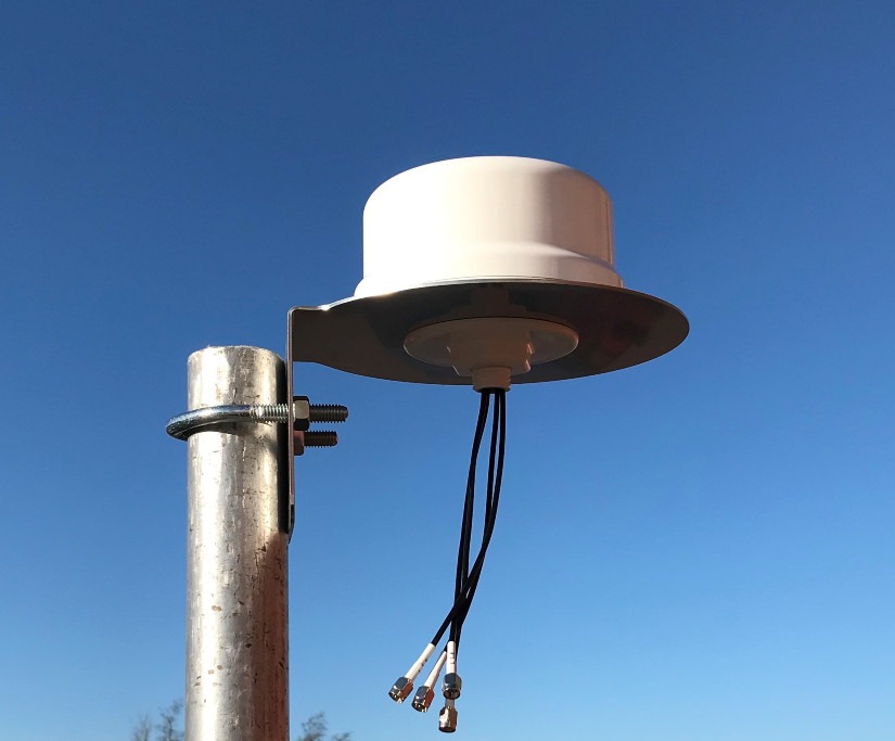 Compact 5g Outdoor Omni 4 Port Mimo Antenna Introduced Ead